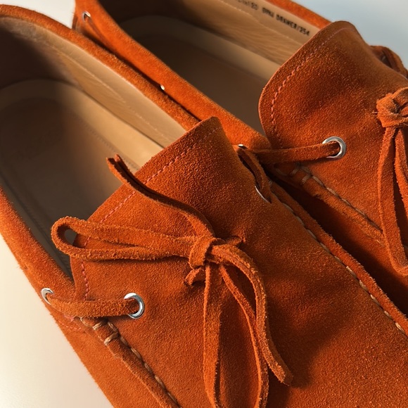 Bally Men’s size 12 shoes. Orange suede. Rubber bottom with Bally Y pattern. - Picture 13 of 13